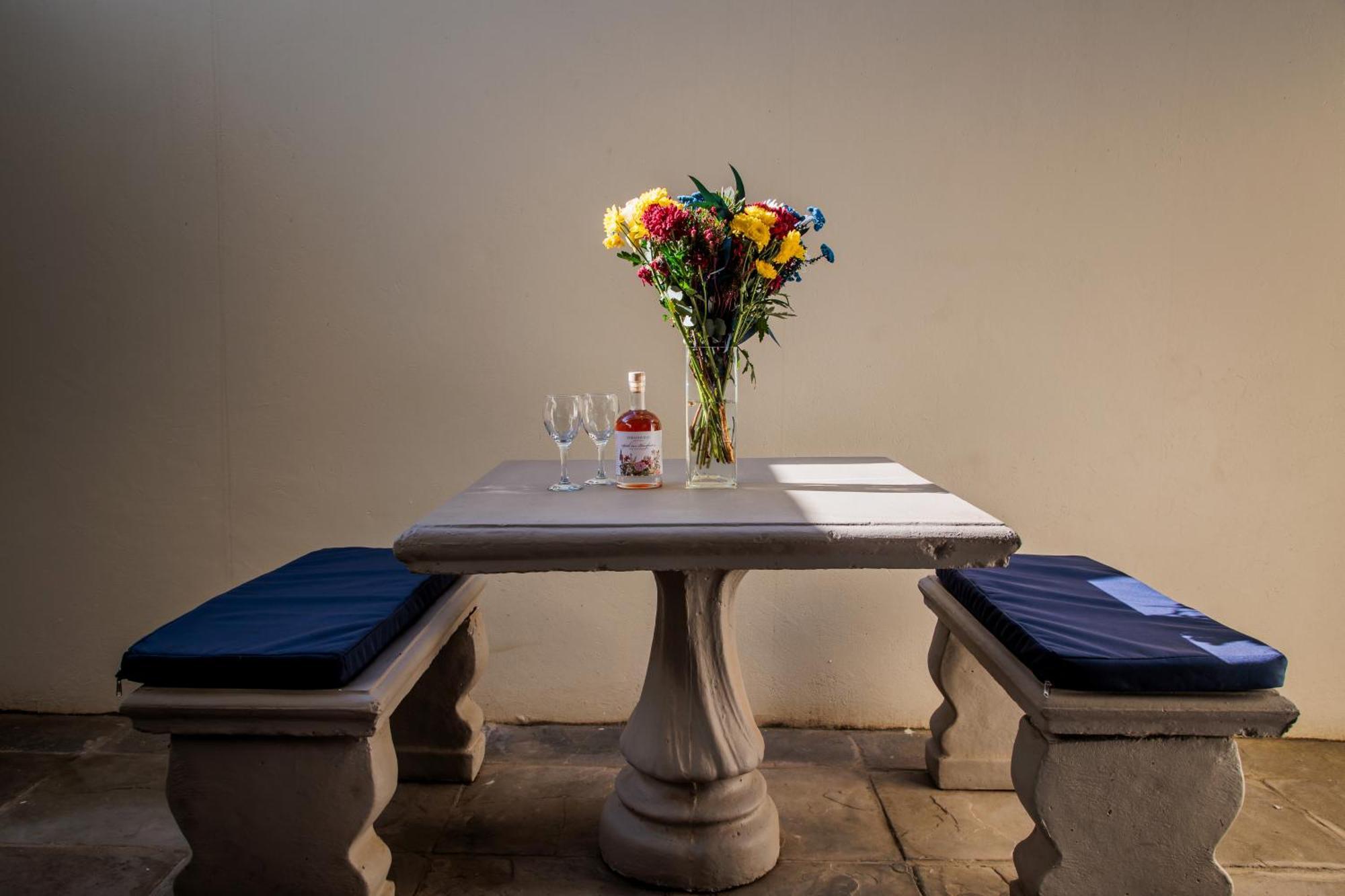Swellendam Self Catering Villa Rum bild