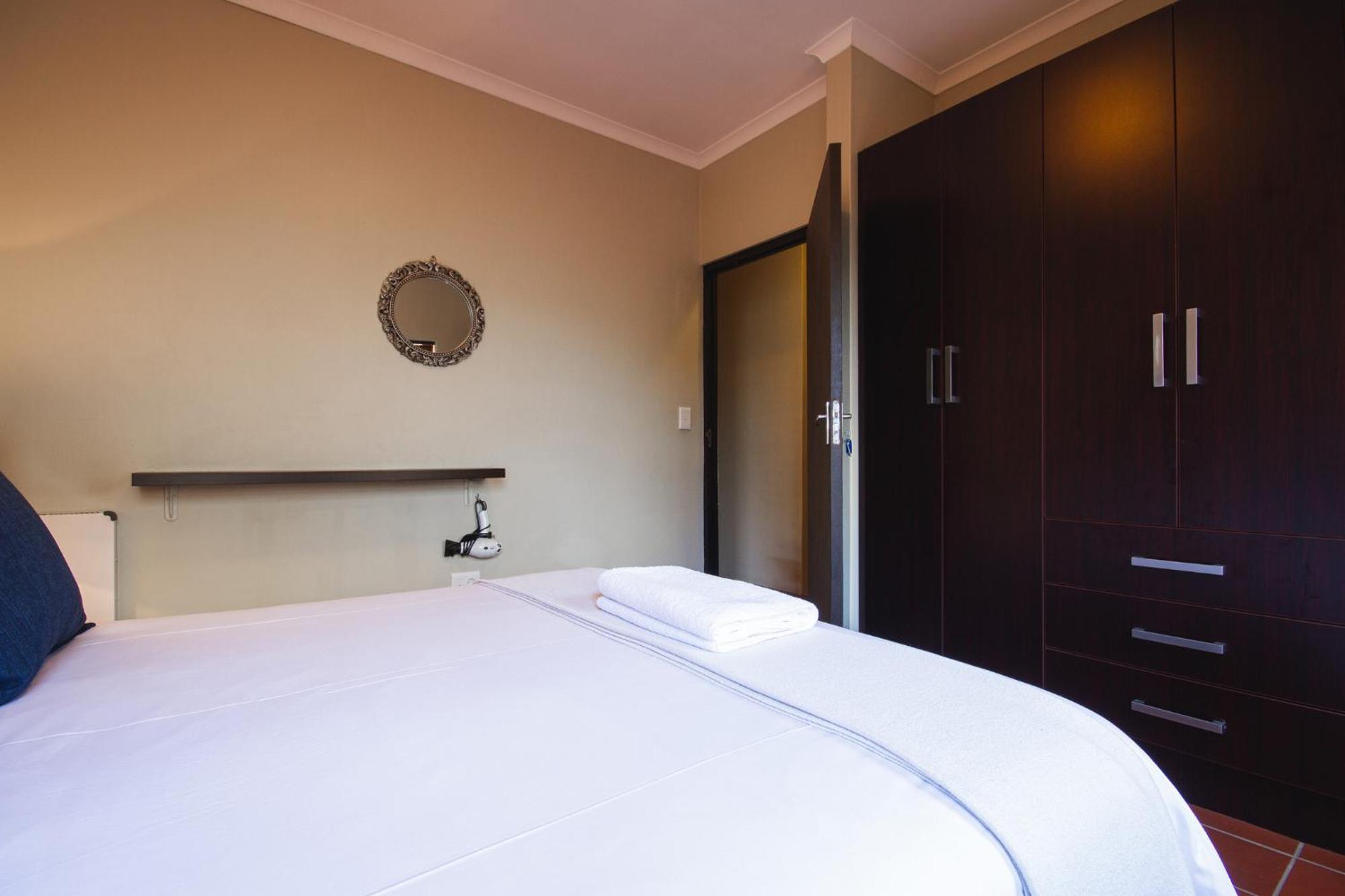 Swellendam Self Catering Villa Rum bild